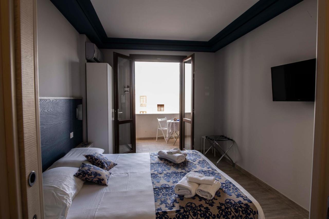 Elisir Suite Rooms By Marino Tourist سان فيتو لو كابو المظهر الخارجي الصورة