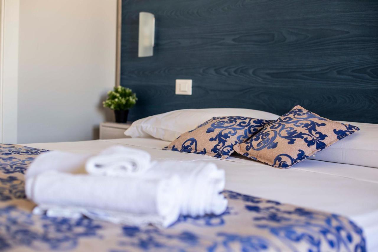 Elisir Suite Rooms By Marino Tourist سان فيتو لو كابو المظهر الخارجي الصورة